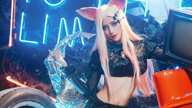 KDA女团阿狸性感小蛮腰cosplay