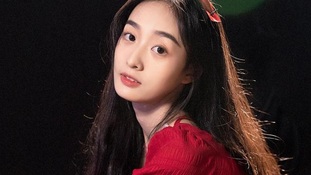 小家碧玉美女可爱写真