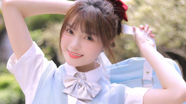 少女元气制服写真