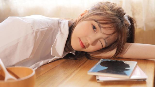 学生妹元气可爱写真