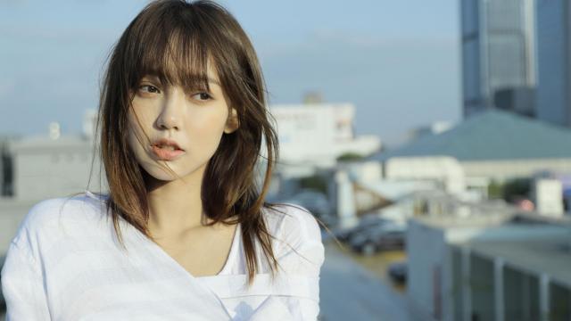 清新甜美的小姐姐