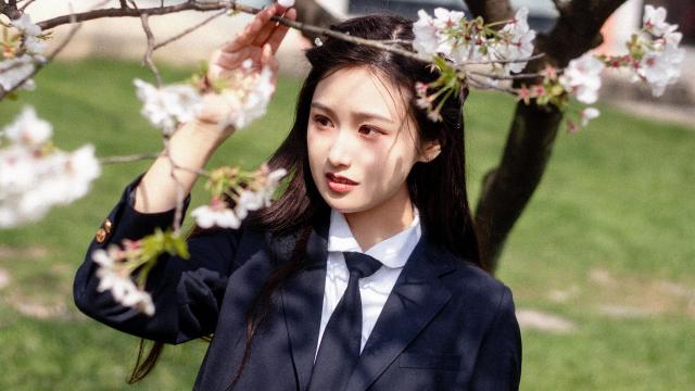 温柔迷人的小姐姐