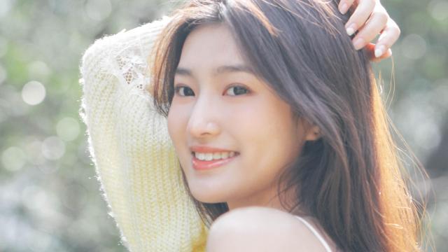 小姐姐清新淡雅气质写真