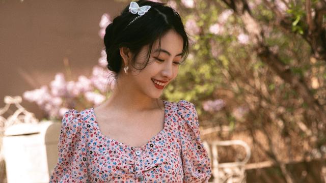 柔美温柔的美女