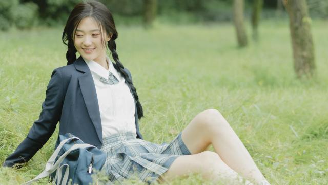初夏的清新美女