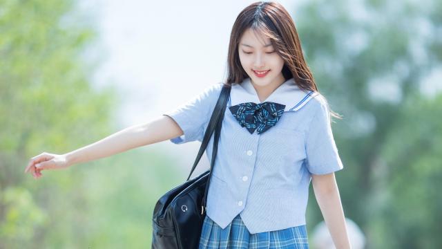 清新灵动漂亮少女写真