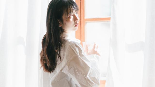 气质美女温婉迷人写真