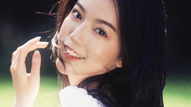 长发美女清新写真