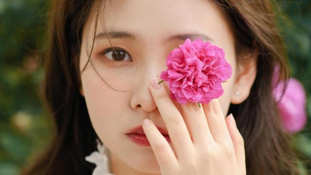 优雅美丽的少女