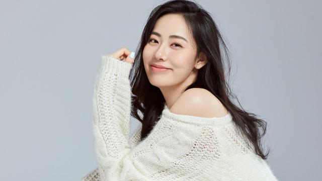温婉气质美女
