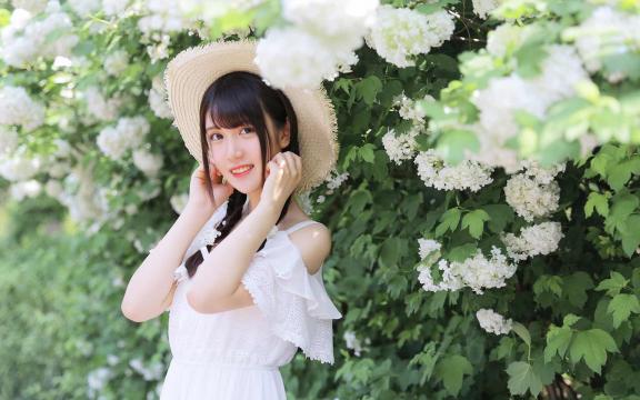 明媚的森系女孩