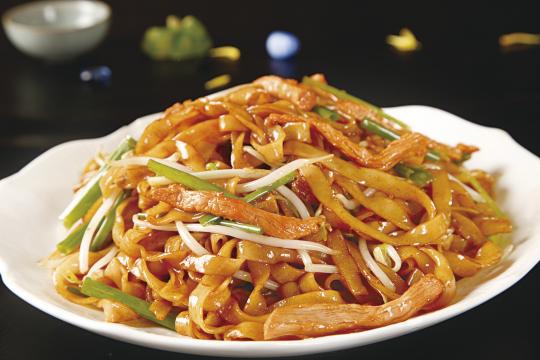 广州经典粤菜干炒牛河