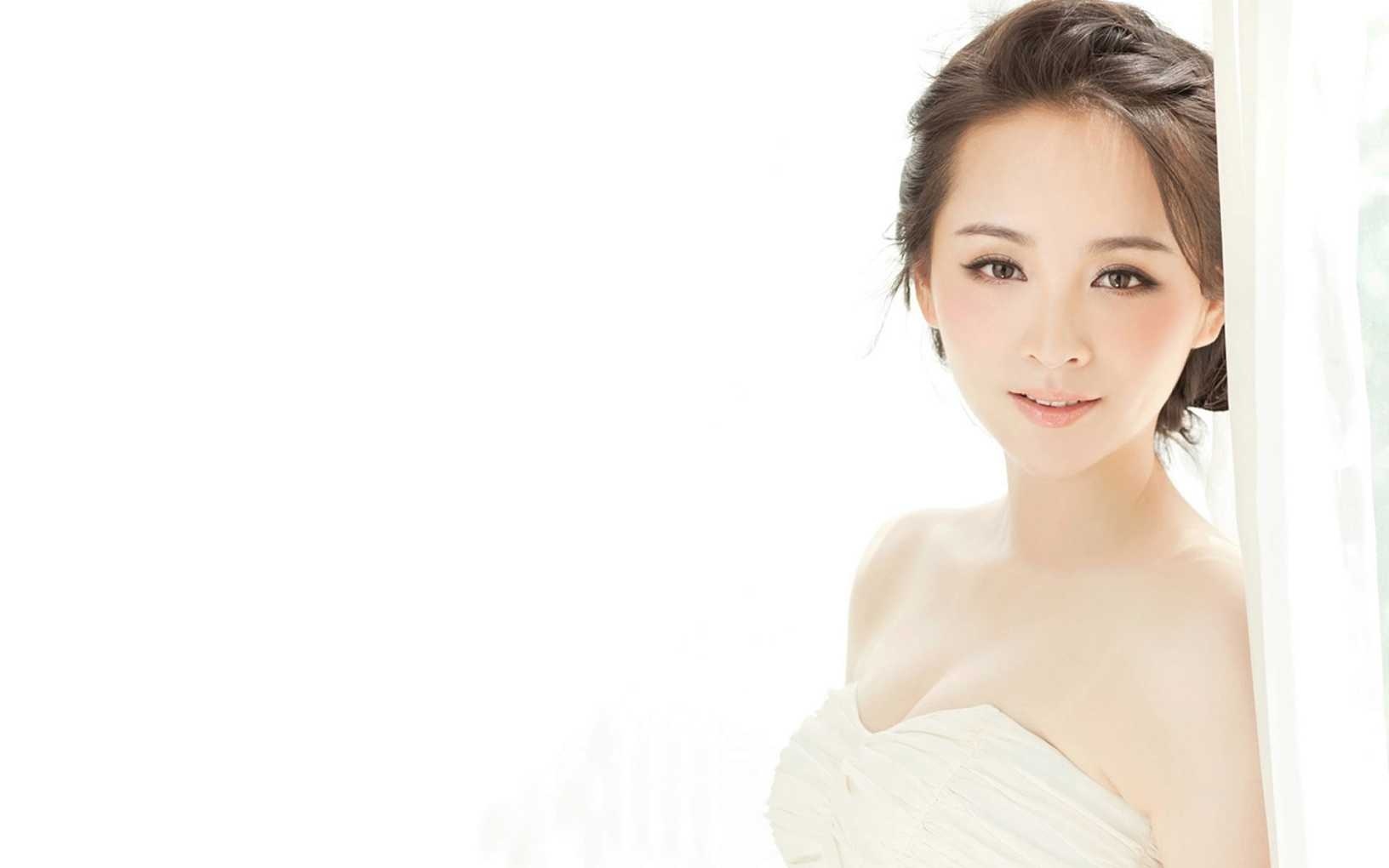 娇美辣妈邓莎写真