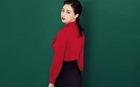 成熟娇艳蒋欣写真