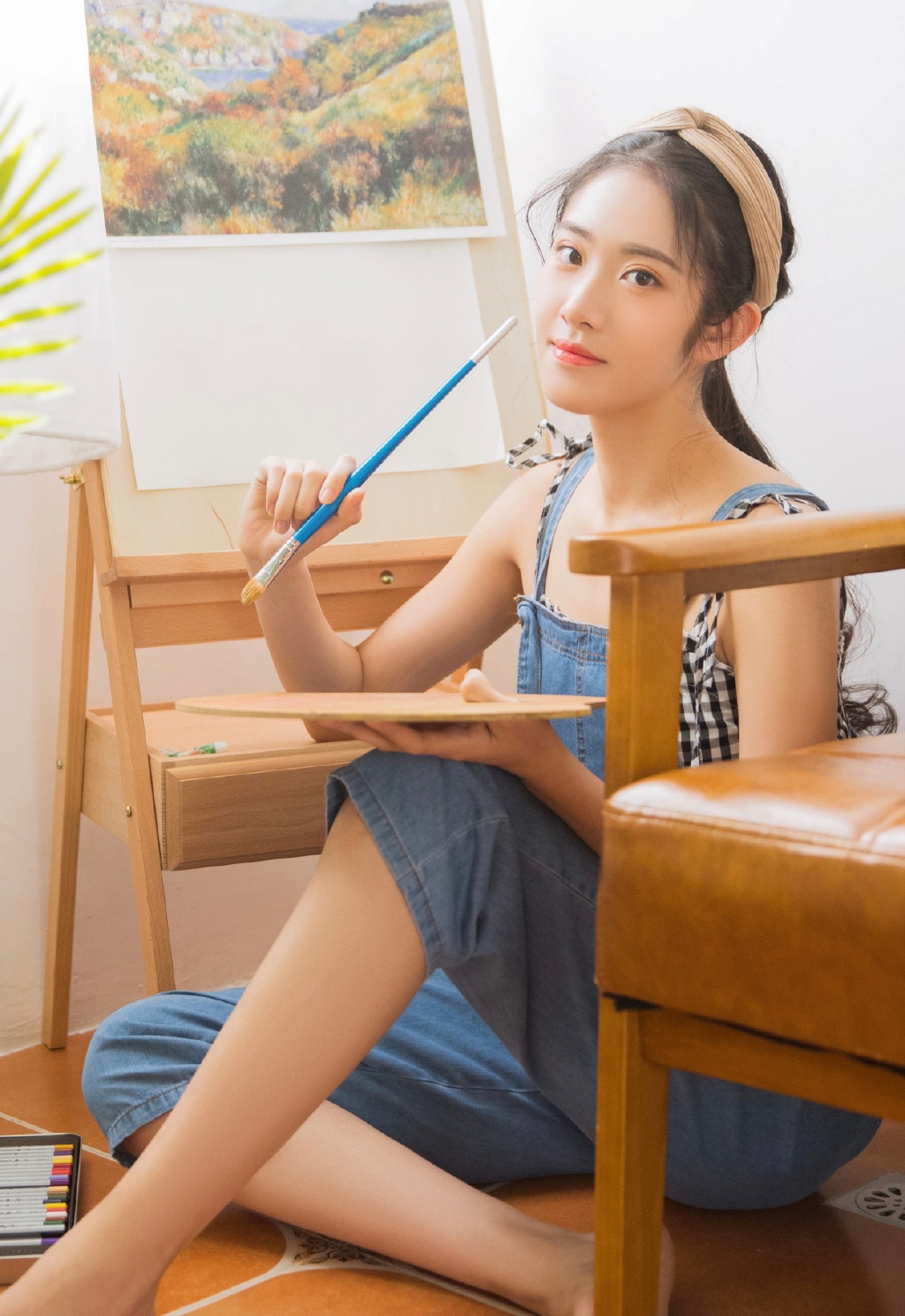 背带裤美女高挑骨感性感写真