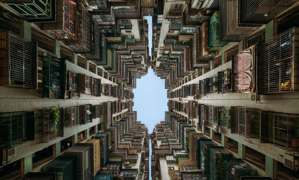 坐井观天