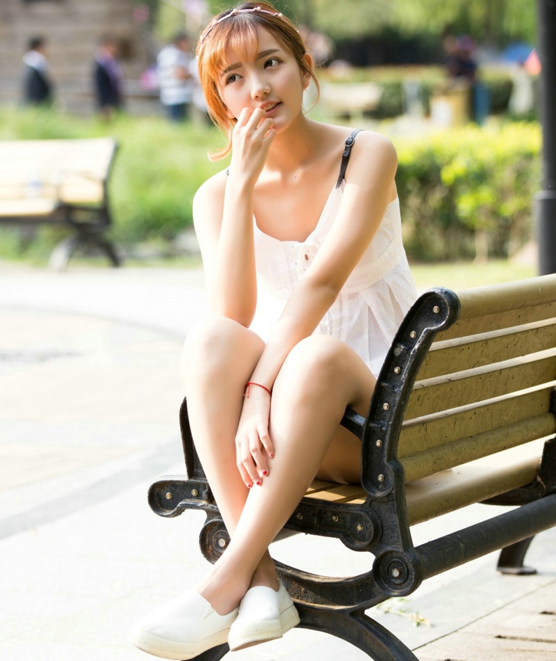 ​90后瓜子脸少女