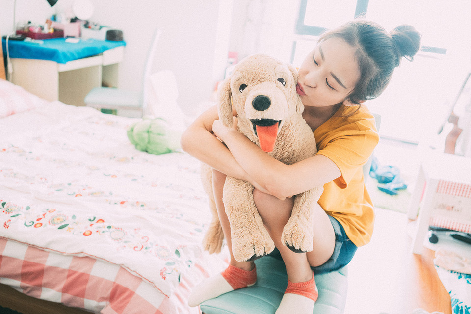 ​丸子头萌妹子