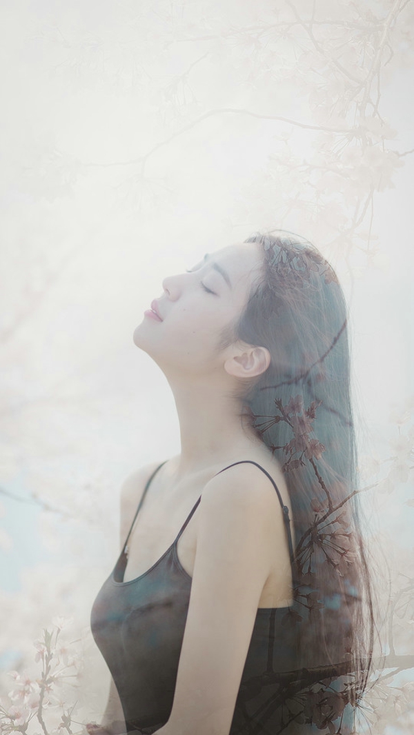 黑色吊带连衣裙美女写真