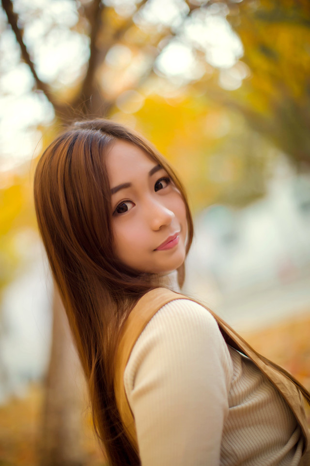 清纯美女暖秋写真