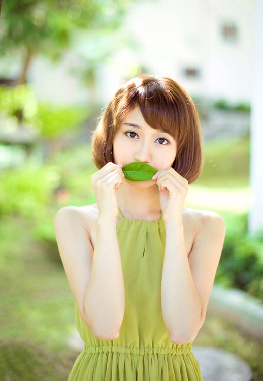 清爽薄荷绿美女Carina