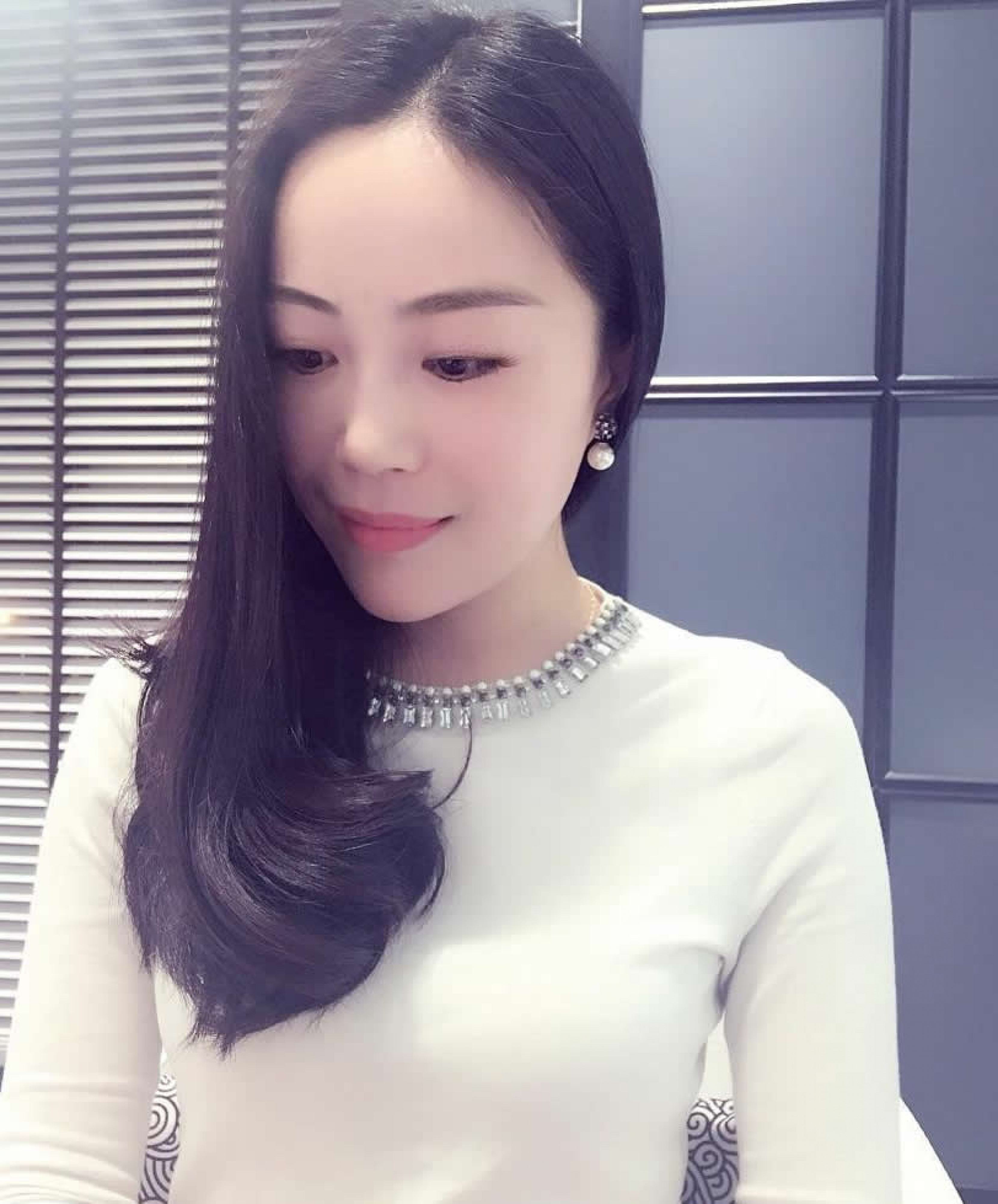 94年妹子童颜巨乳魅惑