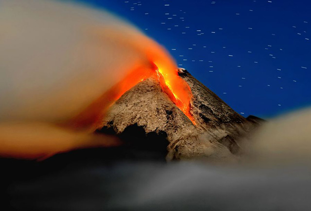 默拉皮火山