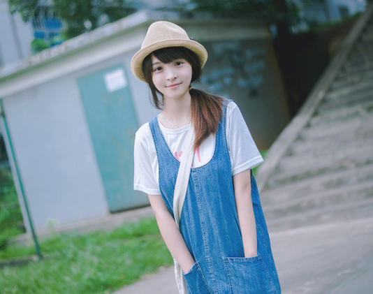 日系清新美女