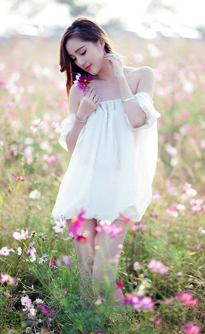 花间小清新美女
