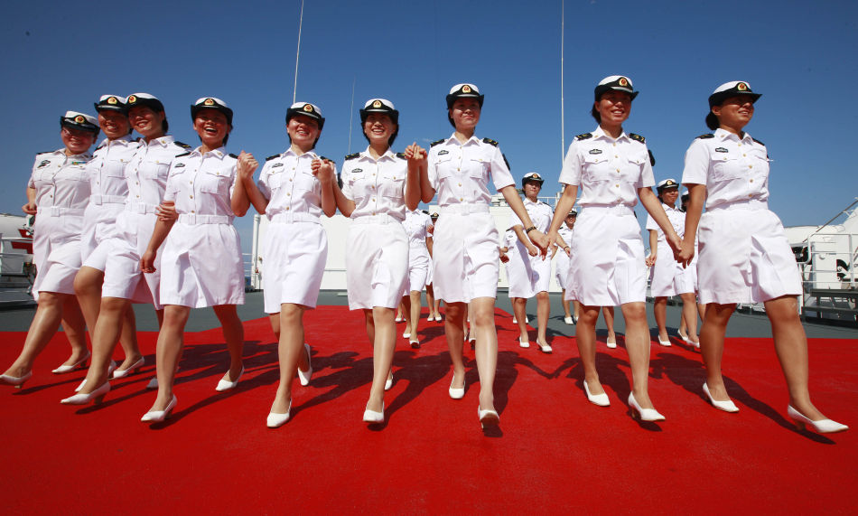 中国人民海军首批女水兵