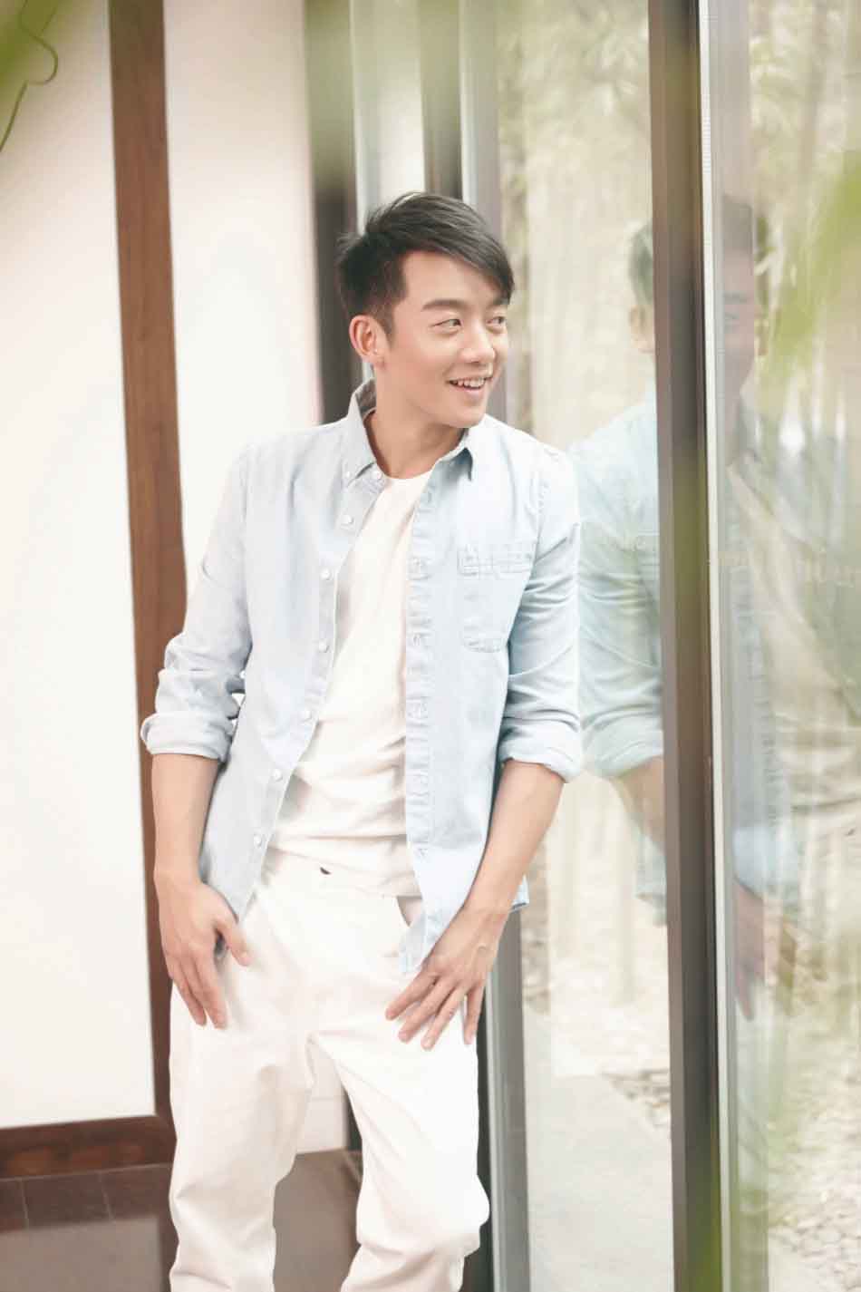 郑恺笑容迷人