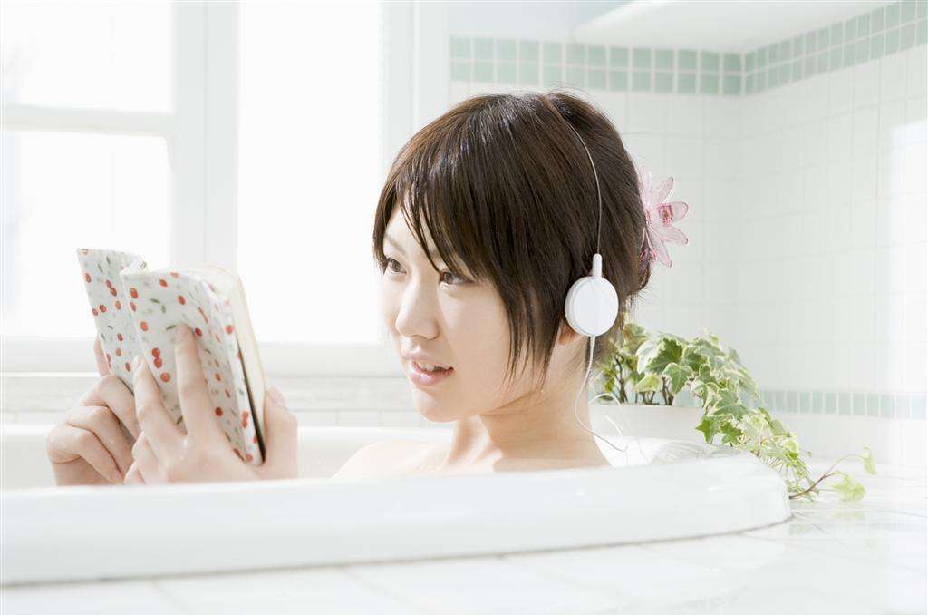 唯美美女私房沐浴