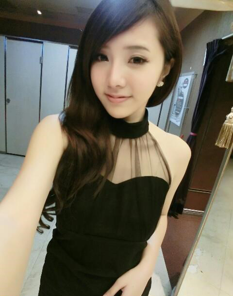 ​陈思颖晚礼服