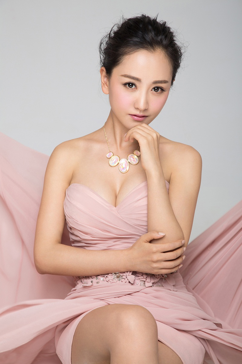 ​杨蓉粉色甜蜜