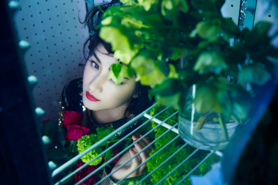 初绽花间女神瞿颖