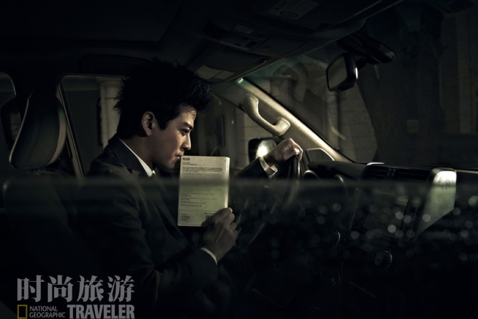 陈晓东西装革履