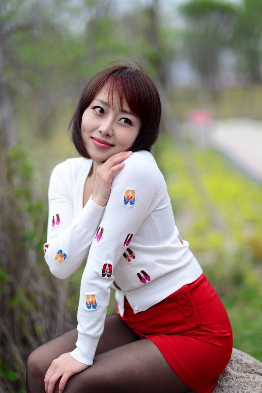 销魂性感蕾丝流鼻血极品少妇
