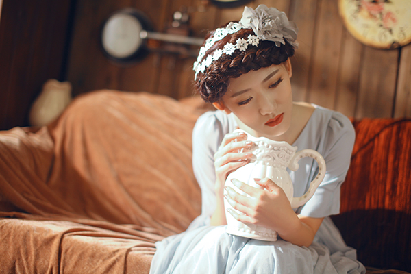 淡雅牧羊女