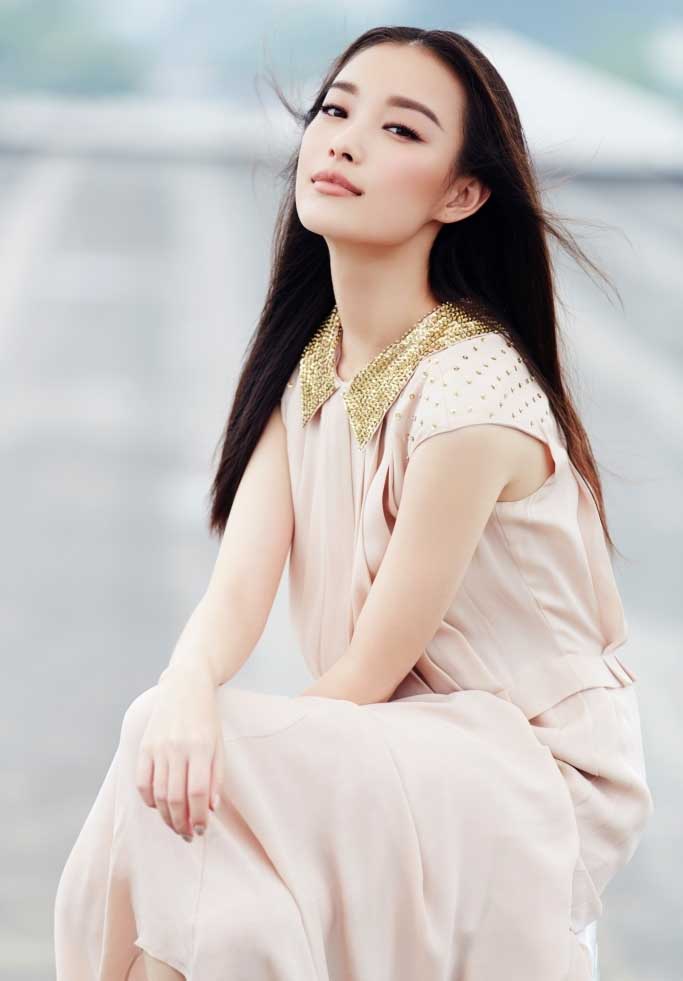 倪妮微笑迷人