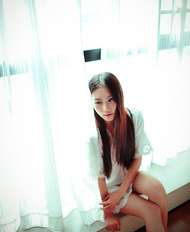 少女的沉思