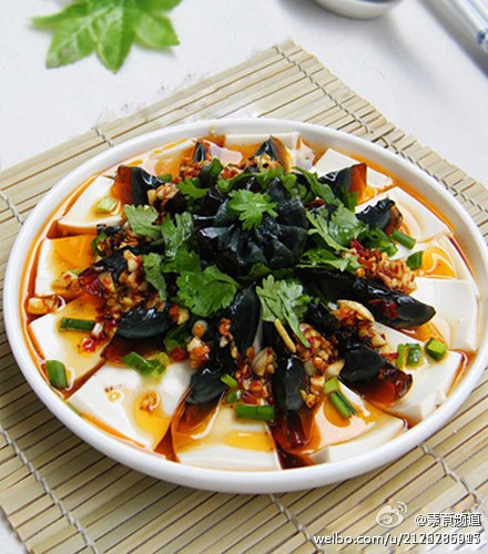 皮蛋拌豆腐