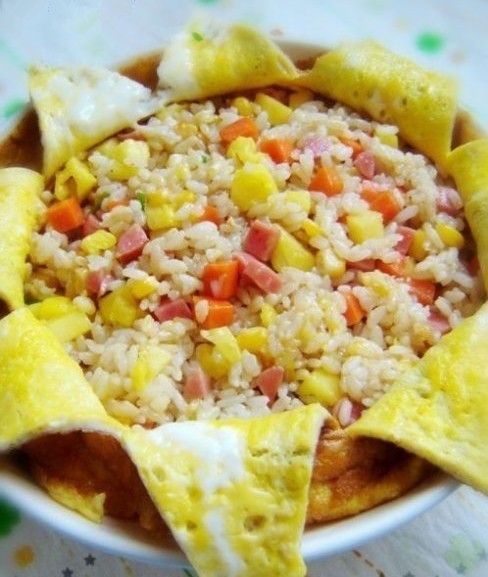 菠萝蛋包饭