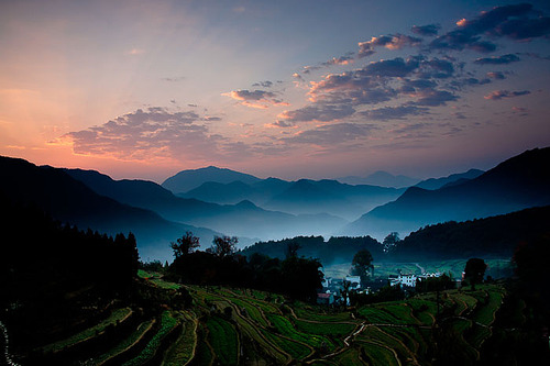 山村欲醒