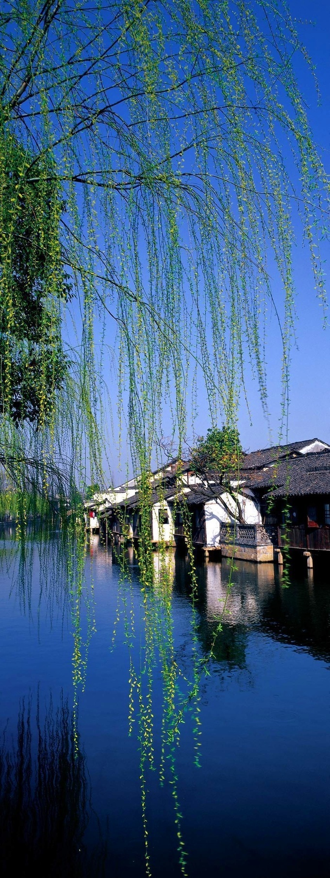 景色宜人的古镇