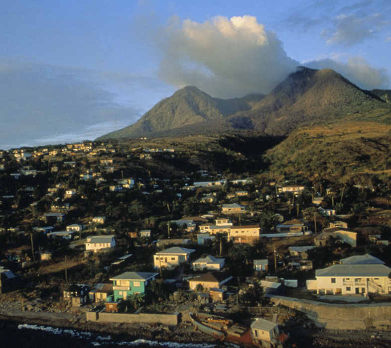 苏弗里耶尔火山