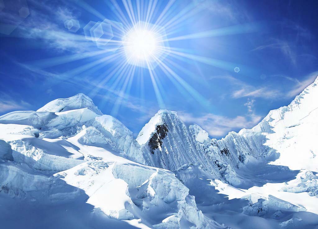 雪山上的阳光