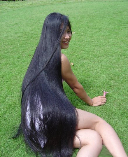 人家有穿衣服的