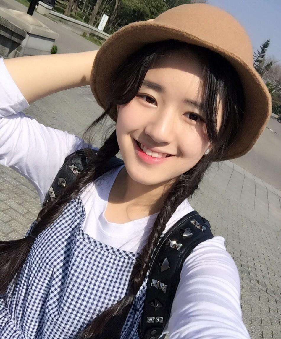 甜美鲜嫩展清纯少女风
