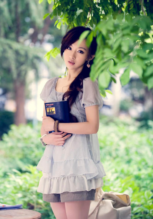 校园清纯少女
