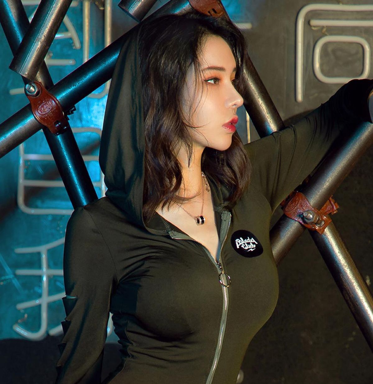 性感尤物姚梦琪美艳风骚写真